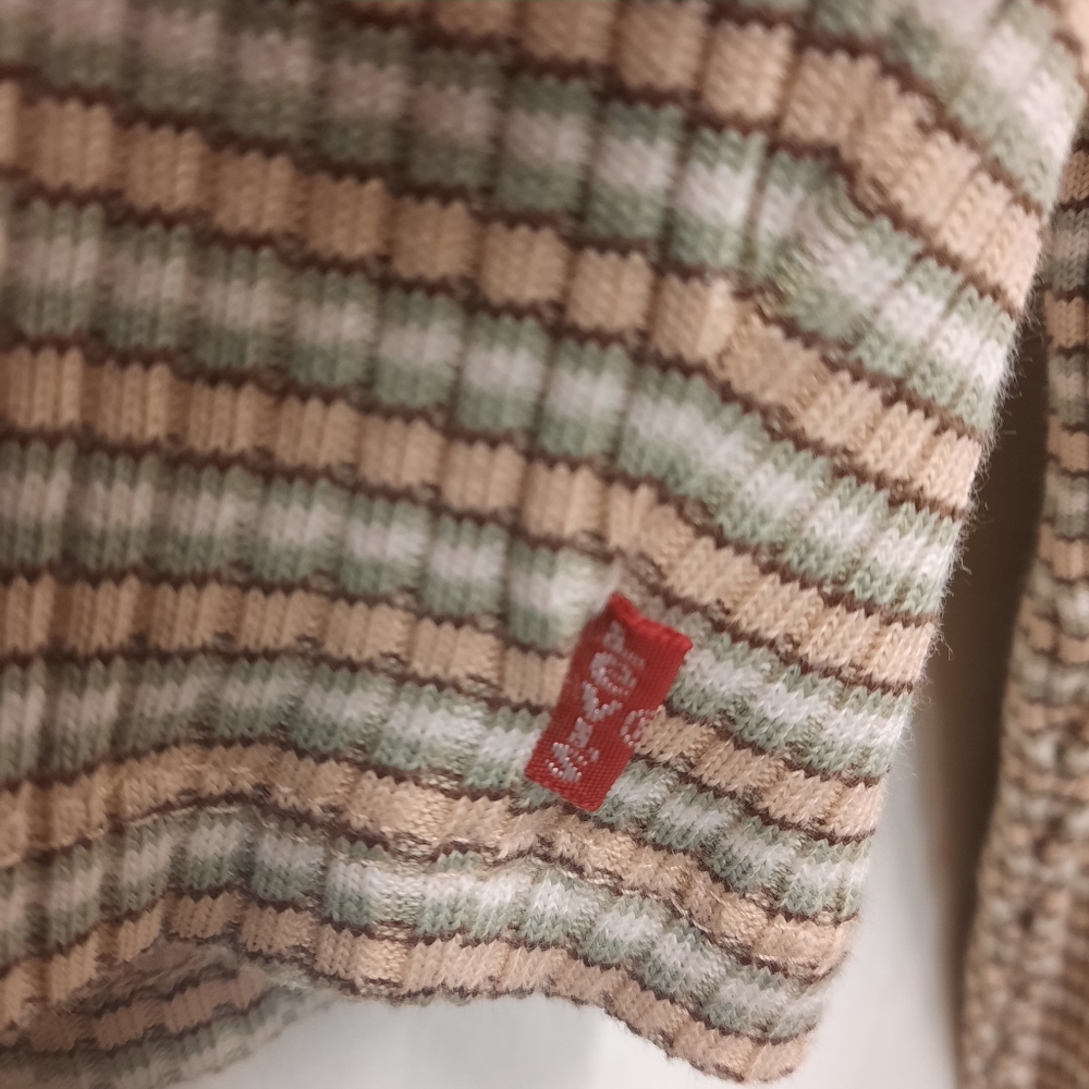 LEVI Shirt - Picture 5 of 6